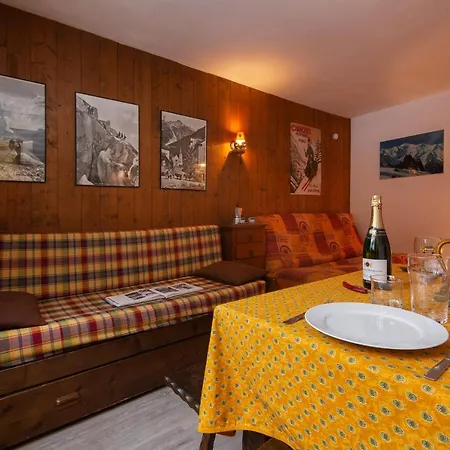 Sainte-foy-l'argentiere Sleeps 3